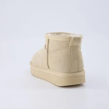 Stylish CUSHIONAIRE Women's Hip 2 Snow Boots for Comfort