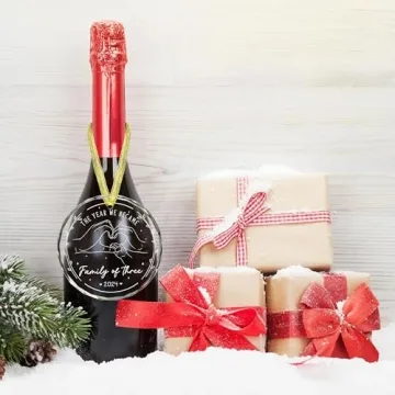 Gossby Family of 3 Ornament - Perfect Gift for New Parents