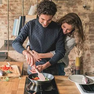 Scraper Spatula Set Heat Resistant Kitchen Cooking Utensils Food Grade Silicone Baking Spatulas One Piece Design Spoon Non-Stick Spatula Kitchen Scraper Set of 4 Pink