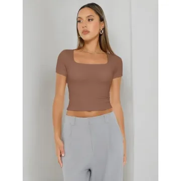 Trendy Queen Women's Square Neck Crop Top for Summer Style