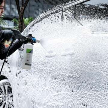 CARPRO Lift Pre-Wash Snow Foam - Ultimate Car Clean