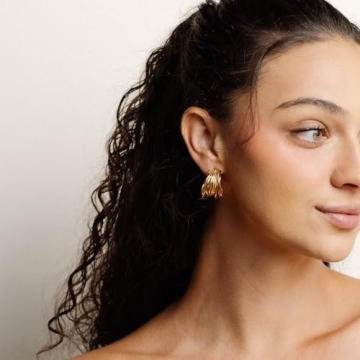 Chunky Gold Vintage Statement Hoop Earrings for Every Occasion