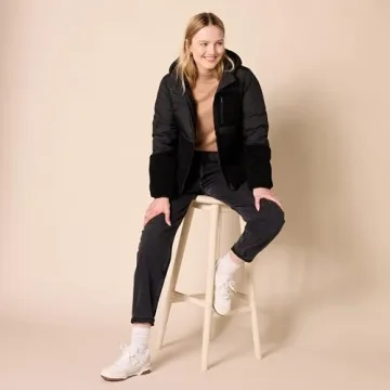 Stylish Women's Sherpa Puffer Jacket for Winter Wear