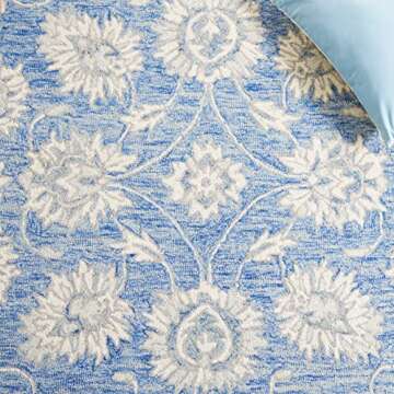 SAFAVIEH Micro-Loop Collection Area Rug - 5' x 8', Blue & Ivory, Handmade Wool, Ideal for High Traffic Areas in Living Room, Bedroom (MLP536M)