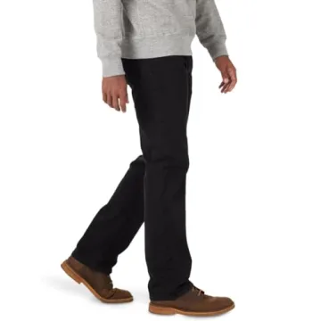 Wrangler Authentics Men's Regular Fit Comfort Flex Waist Jean, Black, 32W x 30L