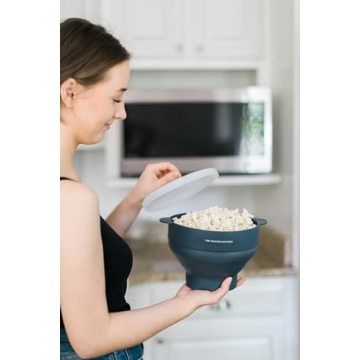 Silicone Microwave Popcorn Maker with Collapsible Design