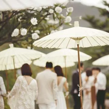 Koyal Wholesale 32" Ivory Paper Parasol Umbrella 4 Pack, Large Paper Umbrella Bulk, Paper Parasol Wedding Umbrellas, Ivory Parasol Umbrella Bridal Party Decor Photo Props, Sun Parasols for Shade