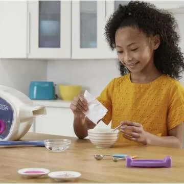 Easy Bake Ultimate Oven, Baking Star Super Treat Edition with 3 Mixes. For ages 8 and up.