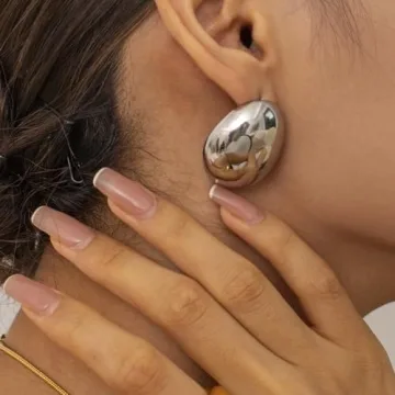 Minimalist Oval Disc Stud Earrings in Silver - Hypoallergenic