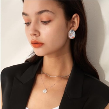 Minimalist Oval Disc Stud Earrings in Silver - Hypoallergenic