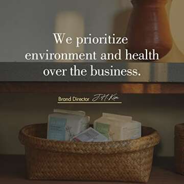 Lefresh Organic Cover Maxi Pads with Wings | Super Long Overnight, 12 Count | Heavy Absorbency - Unscented - Vegan - Chlorine Free - Ultra Thin Pads for Women