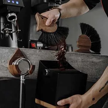 MHW-3BOMBER Cleaning Brush Coffee Bar Brush Espresso Machine Cleaning Brush Wood Handle Cleaning Tools with Lanyard Barista Accessories Home Kitchen B5332