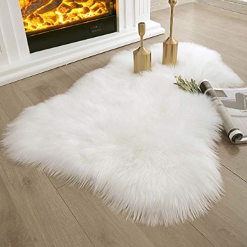 Cozy Ashler Faux Fur Rug - Soft & Colorful Decor