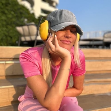 Lvaiz Distressed Baseball Cap Adjustable for Men Women