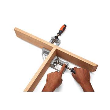 Bora 90 Degree Corner Clamp Bora 551025 – the Quick Release Corner Vise That Holds Your Material Fast at a Perfect Right Angle, Making Frame and Box Projects a Breeze.