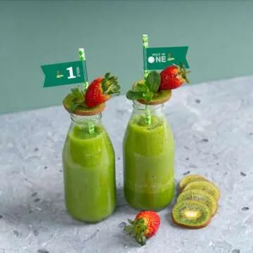 VOWFOO Golf Themed Birthday Party Straw Decor, 20 PCS Hole In One 1st Birthday Disposable Paper Cocktail Drinking Straw With Flag Tag for Baby 1st Birthday Party Decorations (Green Hole In 1)