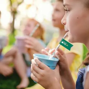 VOWFOO Golf Themed Birthday Party Straw Decor, 20 PCS Hole In One 1st Birthday Disposable Paper Cocktail Drinking Straw With Flag Tag for Baby 1st Birthday Party Decorations (Green Hole In 1)