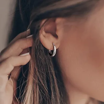 Small Chunky Gold Hoop Earrings for Every Occasion