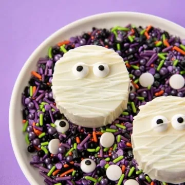 Bulk Candy Eyeballs for Halloween Baking and Decorating
