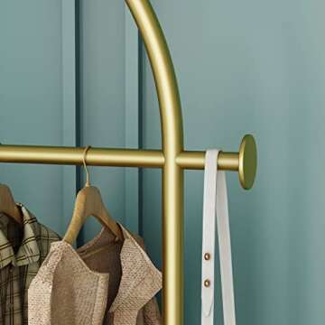 Stylish Gold Coat Rack - Modern Garment Storage Solution