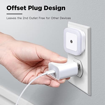 Sycees LED Night Light with Dusk to Dawn Sensor