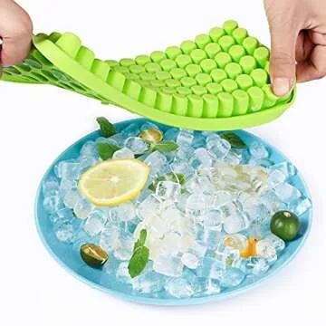 Webake Mini Silicone Ice Cube Tray with Lid for Drinks