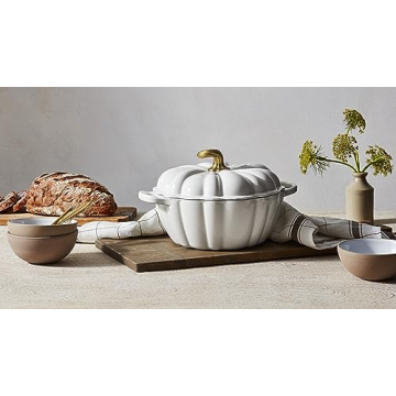 Le Creuset Pumpkin Cocotte 4 qt, White with Copper Knob