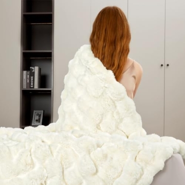 Touchat Luxury 1000GSM Faux Rabbit Fur Throw Blanket, Super Heavy Warm Cozy Beige Cream Blankets for Couch Bed Sofa, Bubble Plush Fuzzy Elegant Soft Reversible Mink Blanket for Living Room Bedroom