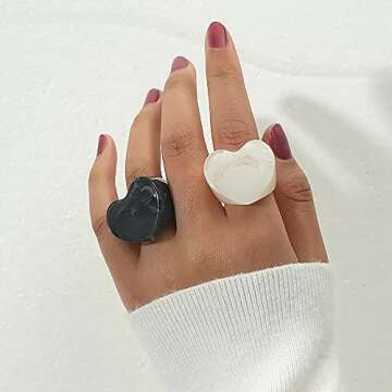 Acrylic Heart Shaped Chunky Rings Set Black White Heart Resin Pull Finger Rings Thick Ring Colorful Jewelry for Women Band Rings (Black White 2PCS)