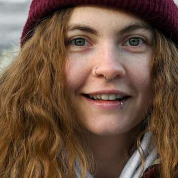 FIBO STEEL 18G-20G 2PCS Stainless Steel Body Jewelry Piercing Nose Ring Hoop for Women(Black+White, ...