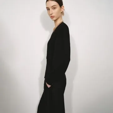 URBAN REVIVO Women's Black Knit Cardigan Elegant V-Neck Design