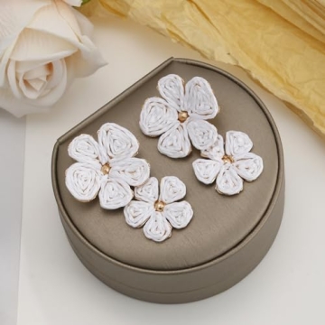 RUOFFETA Raffia Flower Earrings, Raffia Straw Wrapped Flower Drop Dangle Earrings Summer Tropical Beach Jewelry(White B)