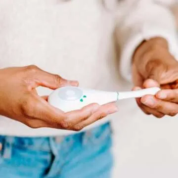 Daysy Fertility Tracker I Hormone Free & Over 99% Accurate I Medical Device I Fertility Aid I Fertility Tracker with App