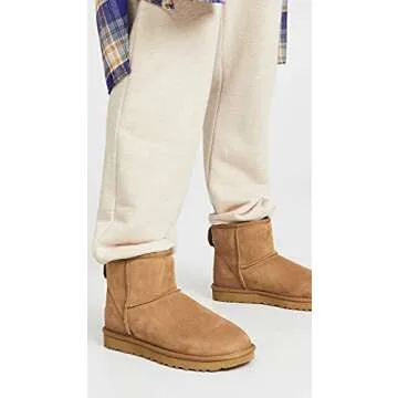 UGG Australia Women's Classic Mini Boot, Chestnut, 10