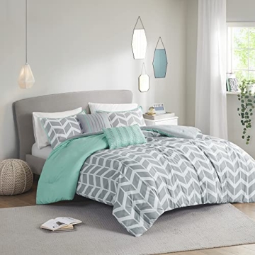 Intelligent Design Cozy Comforter Set Geometric Modern Bedding Set with Matching Shams, Decorative P...
