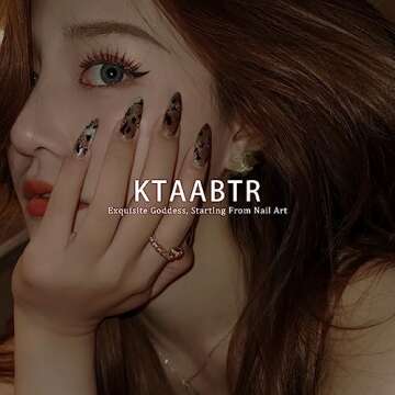 24Pcs Valentine's Nails Press on Nails Short Square Heart Fake Nails with Glue Solid Color Glossy Valentine's Day Nails Heart Full Cover False Nails Stick on Nails for Women and Girls