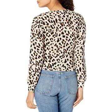 Steve Madden Apparel Women's Twist of Fate Sweatshirt, Ivory, S