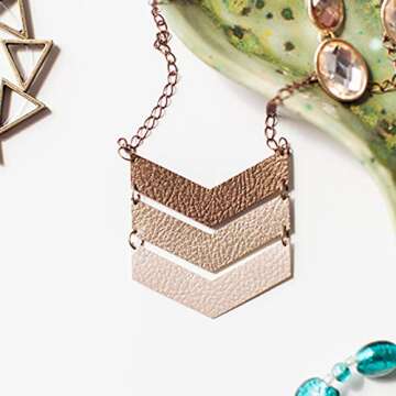 Cricut Pebbled Faux Leather, Neutral Sampler