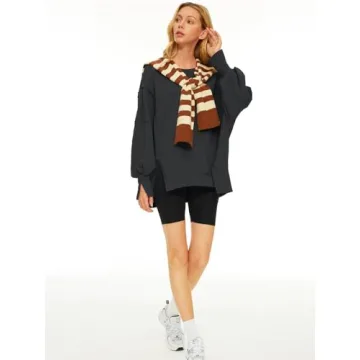 Trendy Queen Oversized Sweatshirt for Cozy Style