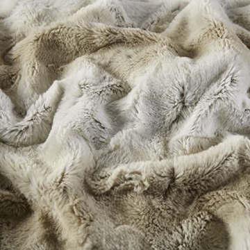 Madison Park Zuri Luxurious Faux Fur Throw for Any Occasion