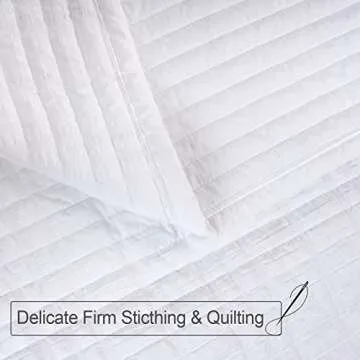 PHF Seersucker Quilt Set Full/Queen Size, Drop Nicely, 3PCS Washed Soft Bedspread, Modern Stylish for All Season, 1 Lightweight Textured Stripe Coverlet and 2 Pillow Cases, White