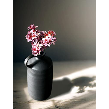 HRY Stoneware Vase - Elegant Japanese Design for Home