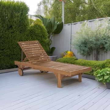 Stylish Outdoor Chaise Lounge Chair with Side Table