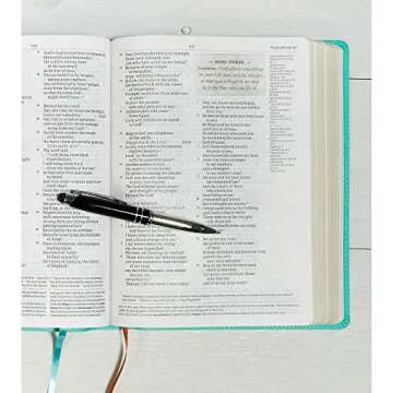 CSB Tony Evans Study Bible, Teal/Earth LeatherTouch, Black Letter, Study Notes and Commentary, Articles, Videos, Charts, Easy-to-Read Bible Serif Type