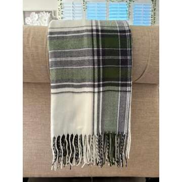 Classic Plaid Throw Blanket - Stylish Comfort for All Seasons