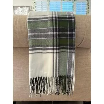 Classic Plaid Throw Blanket - Stylish Comfort for All Seasons