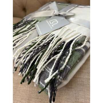 Classic Plaid Throw Blanket - Stylish Comfort for All Seasons