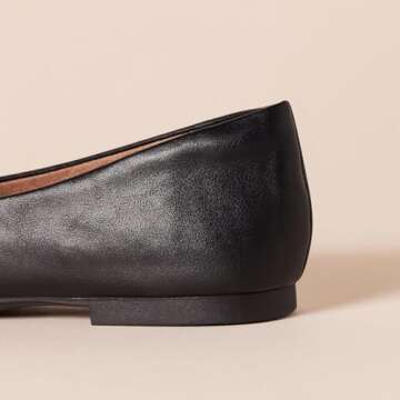 Amazon Essentials Women's Loafer Flat, Black Faux Leather, 7