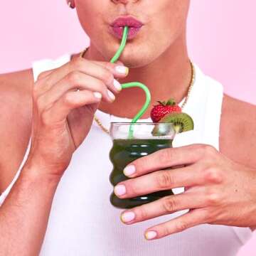 Bloom Nutrition Electric Hand Mixer & 8 Super Greens Powder Stick Packs