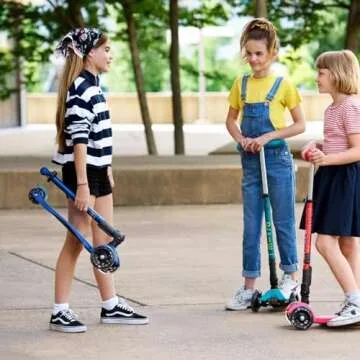 Maxi Deluxe LED Scooter - Foldable & Light-Up Fun for Kids